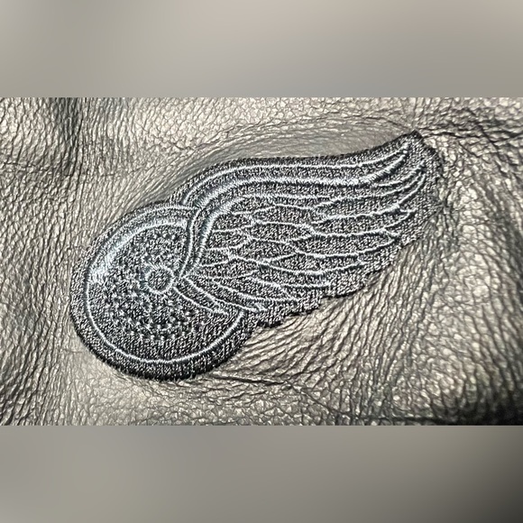 Gear For Sports Red Wings leather Jacket - Picture 2 of 10